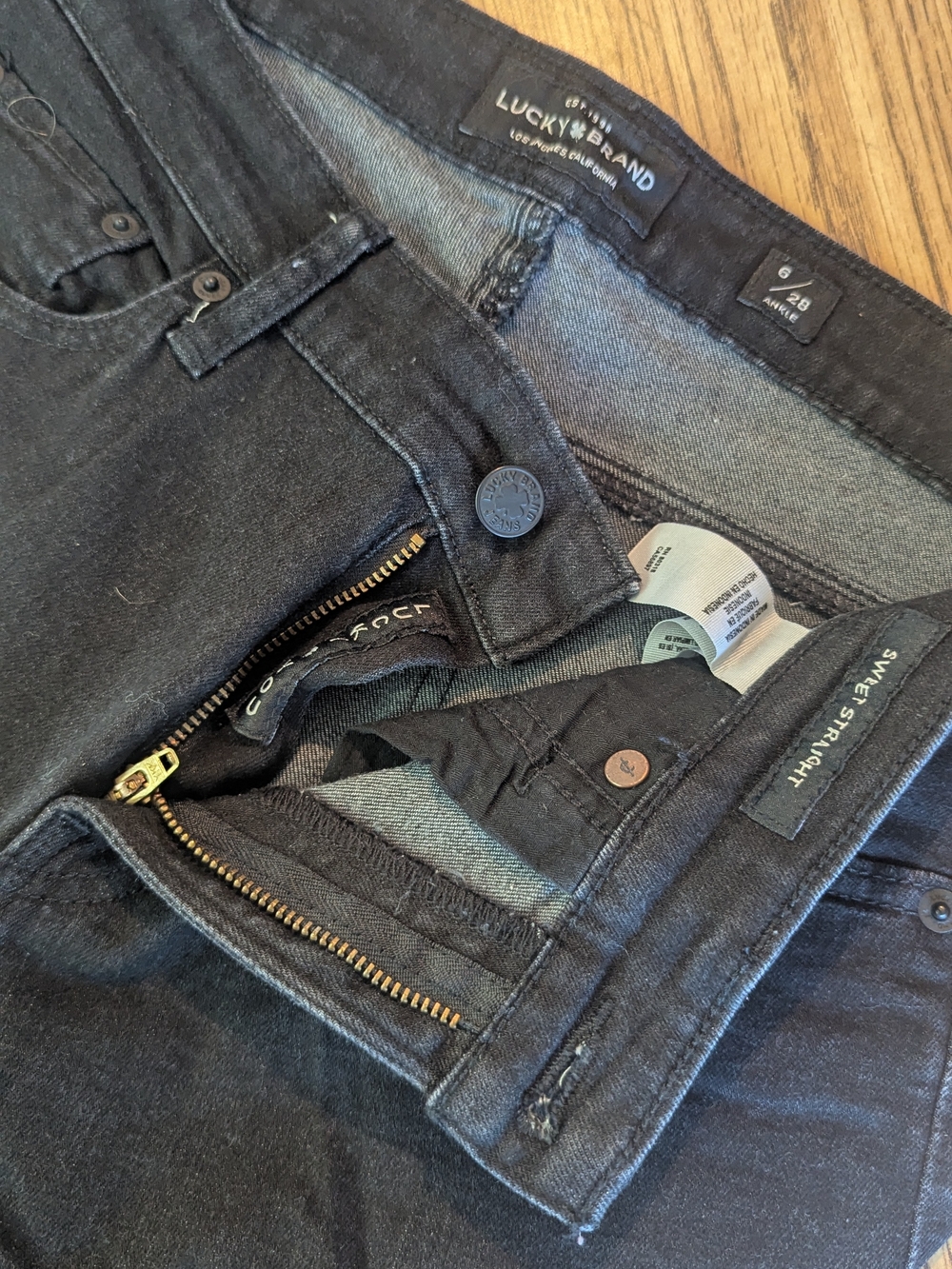 Lucky Brand Women’s Black Slim Straight Jeans with Brass Zip